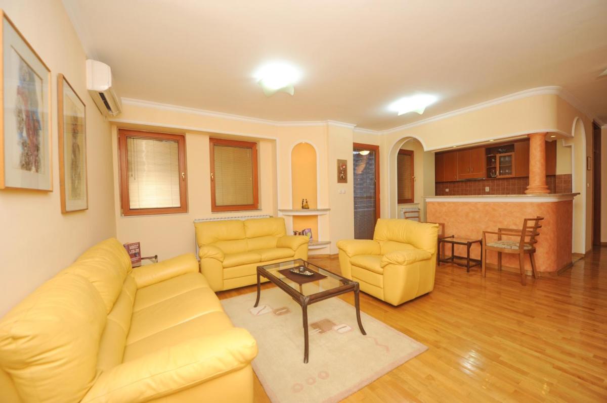 Exclusive Central Apartments - Housity