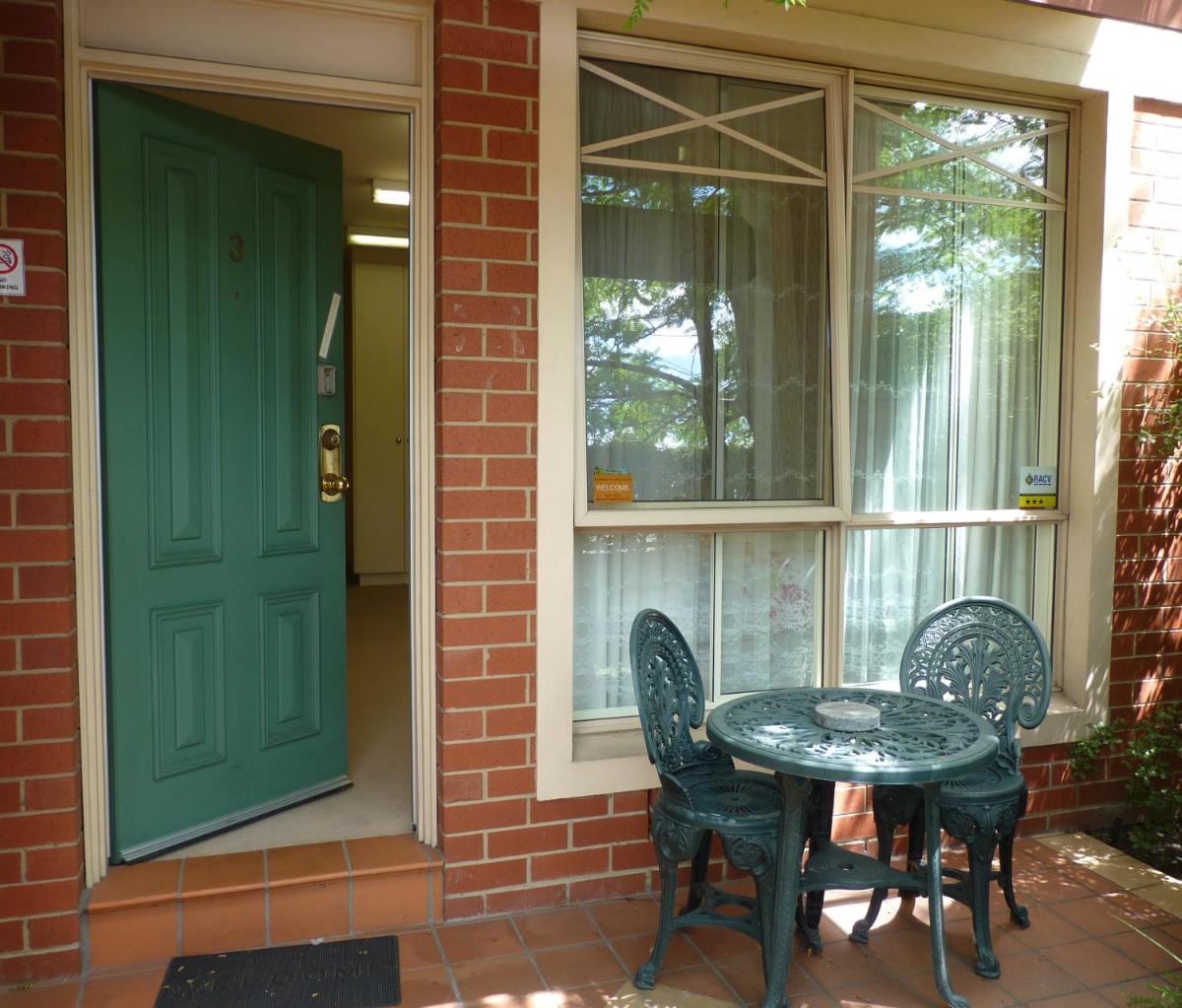 Box Hill Studio Apartment 2 - Housity