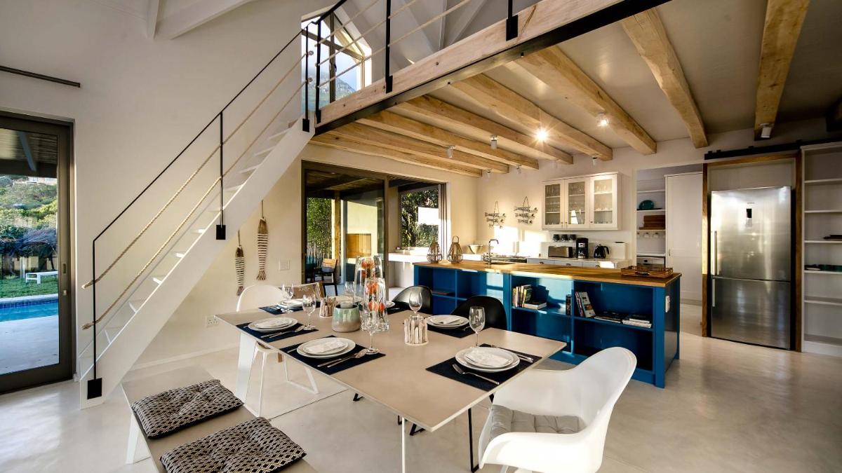 Willow Beach House - with backup power - Housity