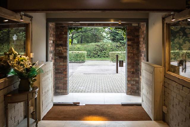 The Punchbowl Lapworth - Housity