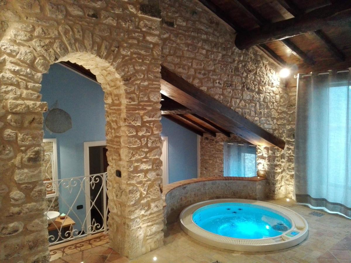Locanda Il Falco Nero - Housity