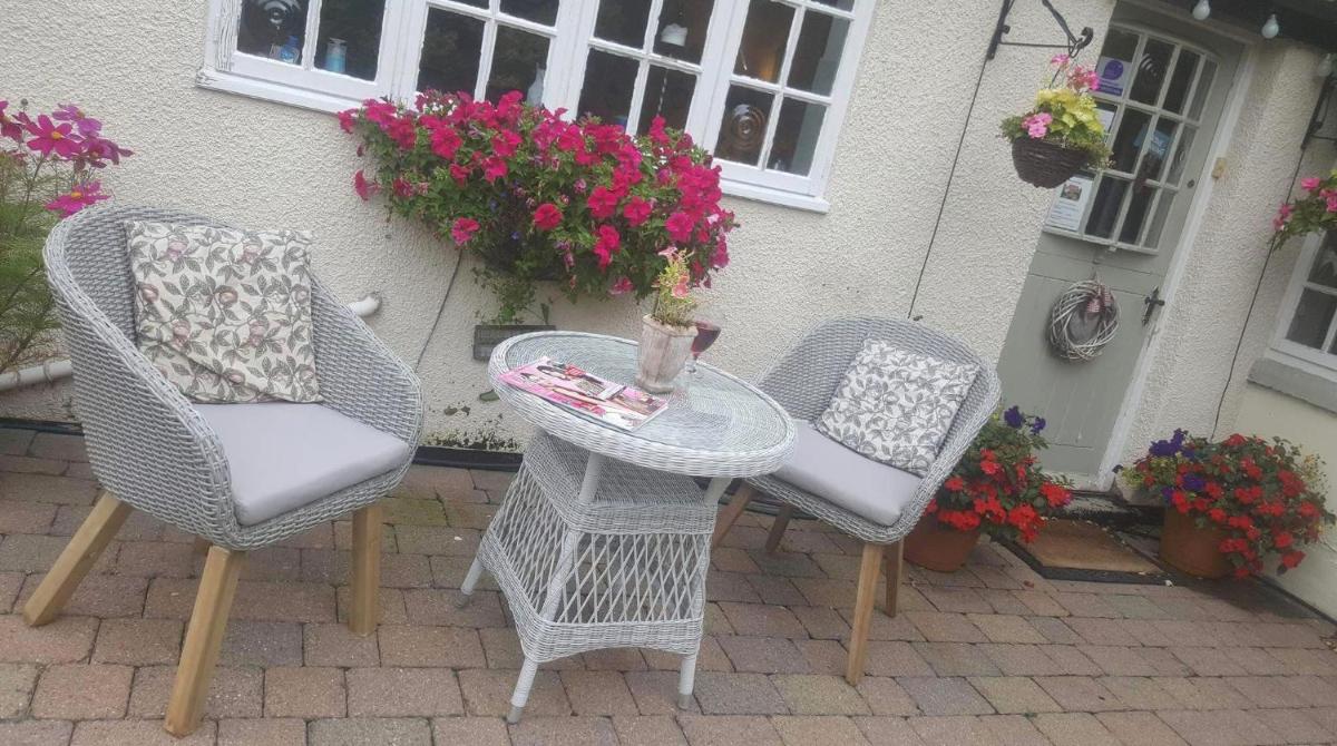 Tudor Farm B&B - Housity
