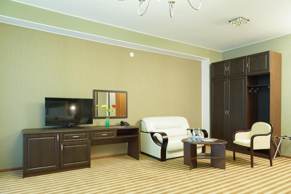 Estel Hotel - Housity
