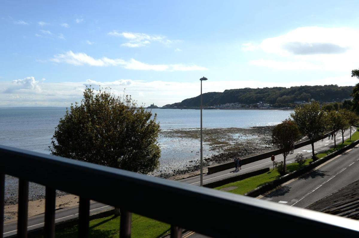 Tides Reach Guest House - Housity