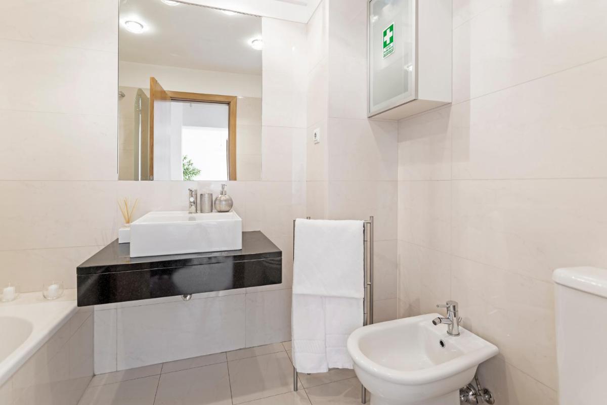 Barreiros I by An Island Apart - Housity