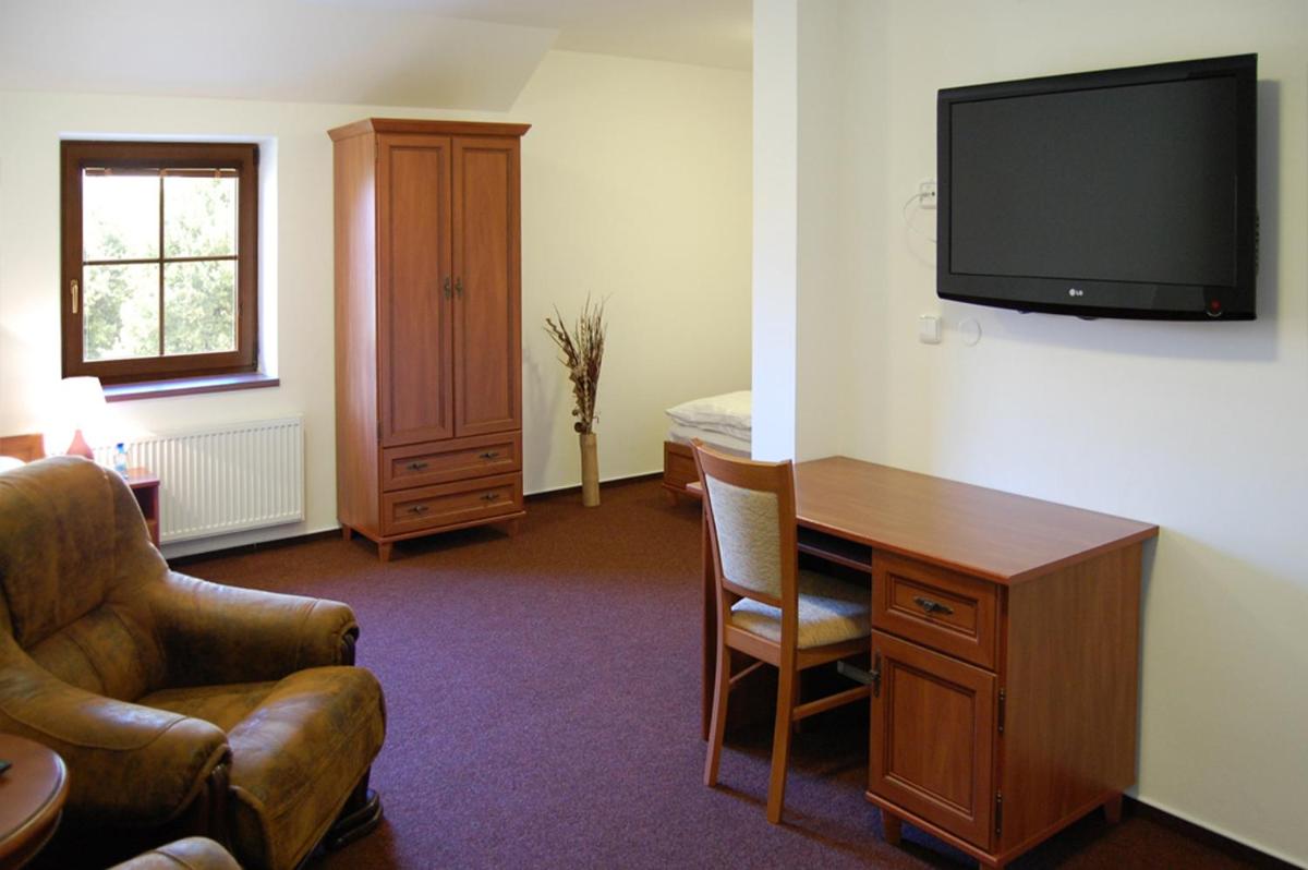 Penzion U Kostela - Housity