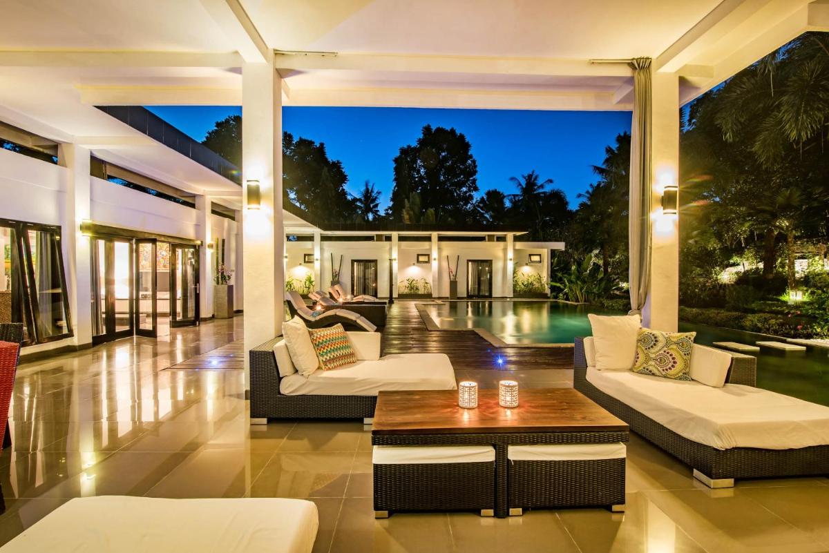Stunning Villa Lily - Housity