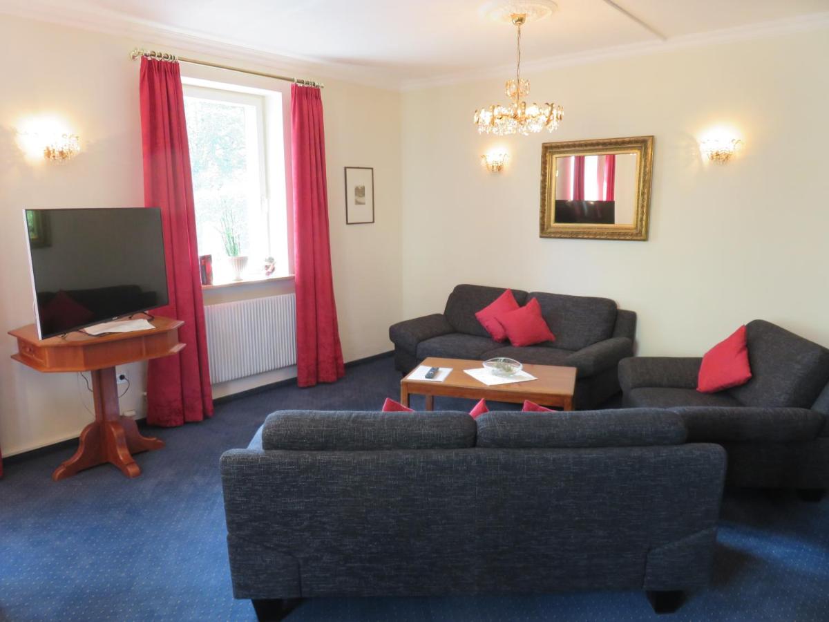 Hotel Garni Schlossblick - Housity