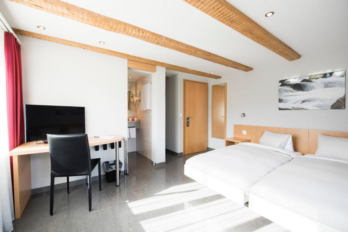 Hotel Restaurant Neuhaus - Housity
