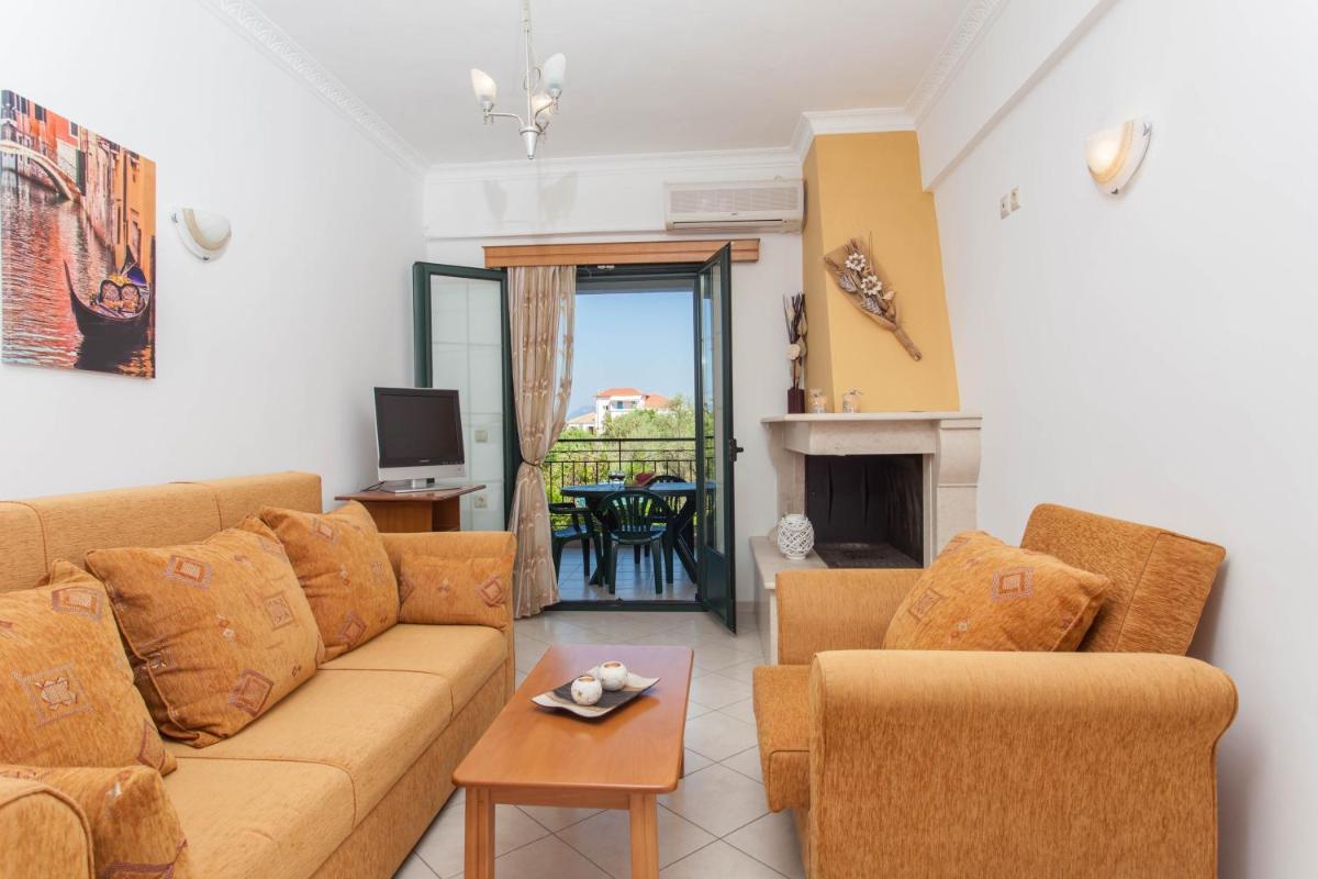 Ionion Apartments & Studios - Housity