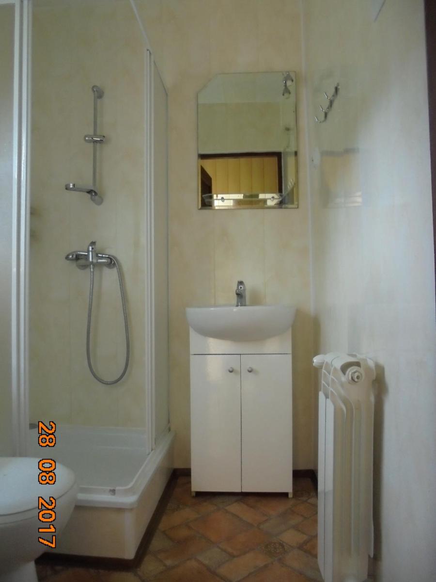 Dobre Miejsce - Housity