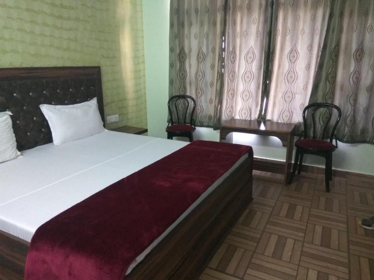 Peaceful & scenic Homestay in Shoghi-Shimla - Housity