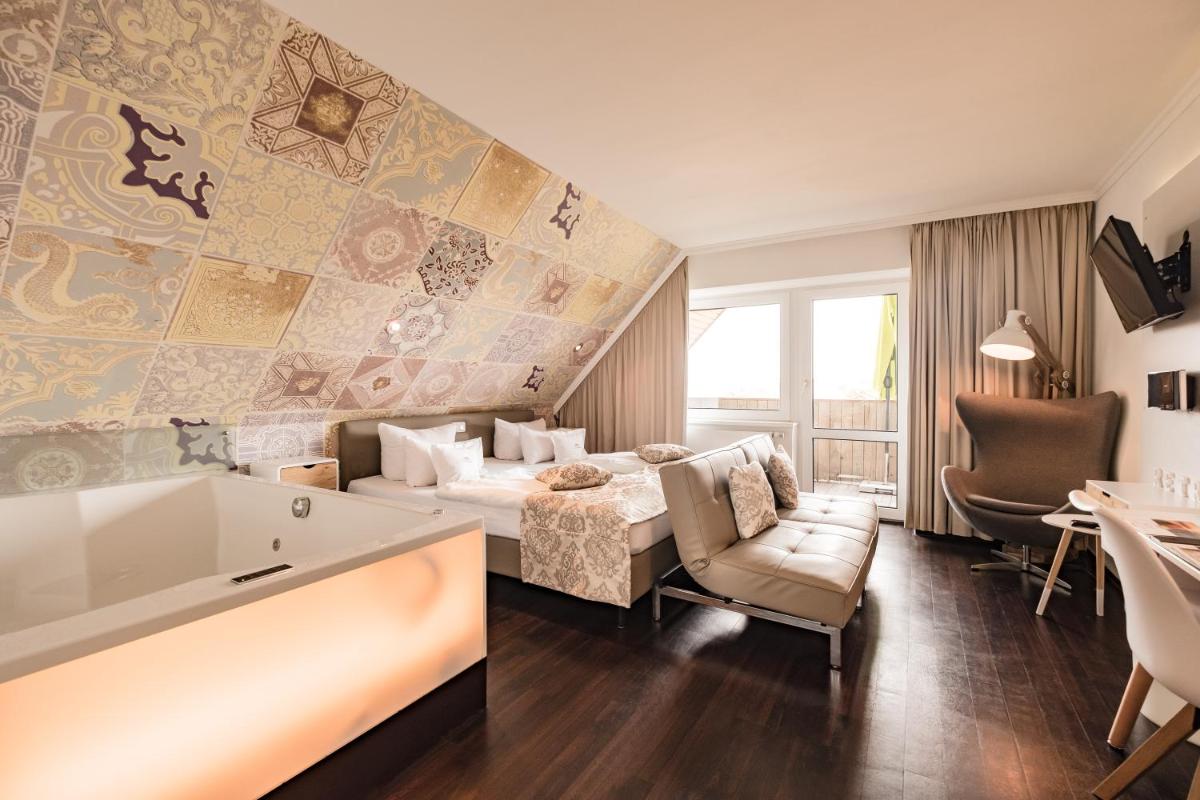 Retro Design Hotel - Housity