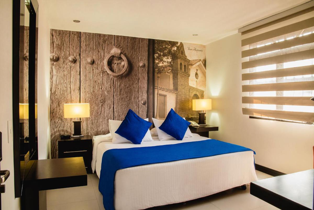 Aw Hotel Puerta de San Antonio - Housity