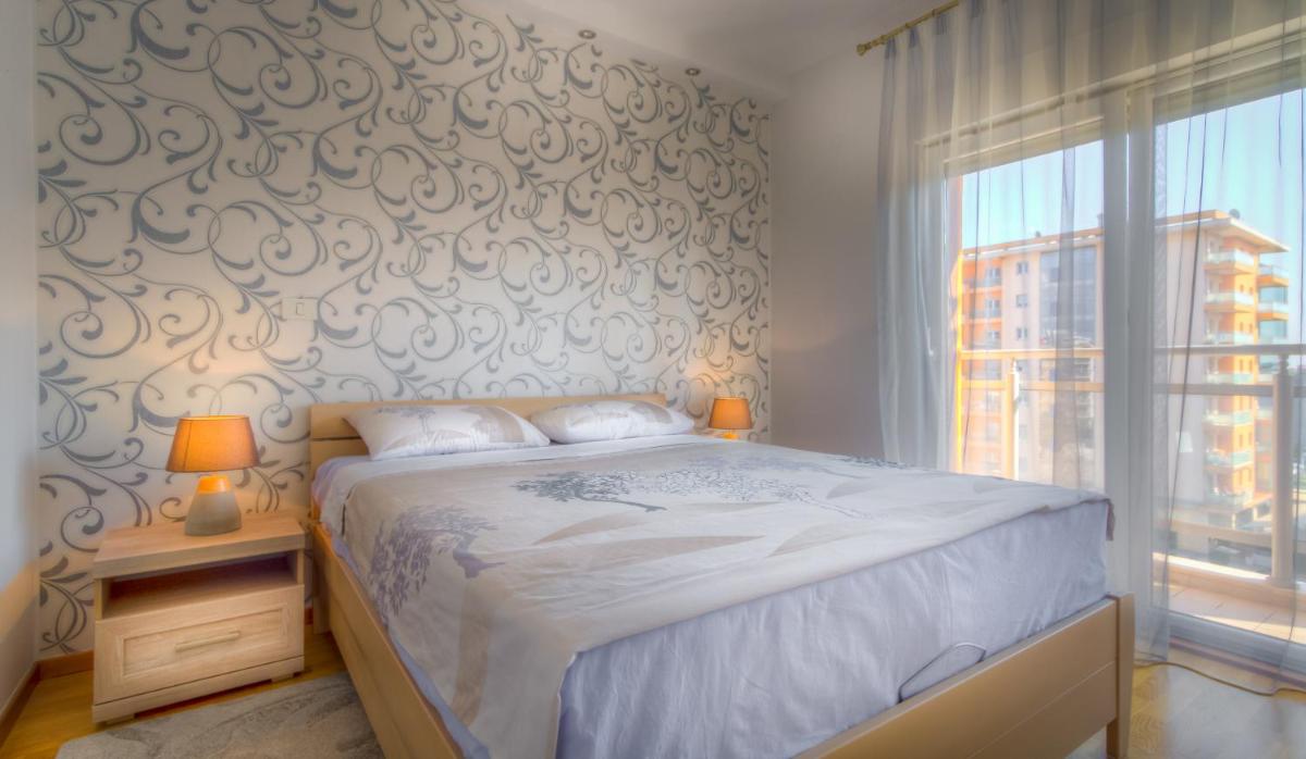 Delta Capital Apartment - Housity