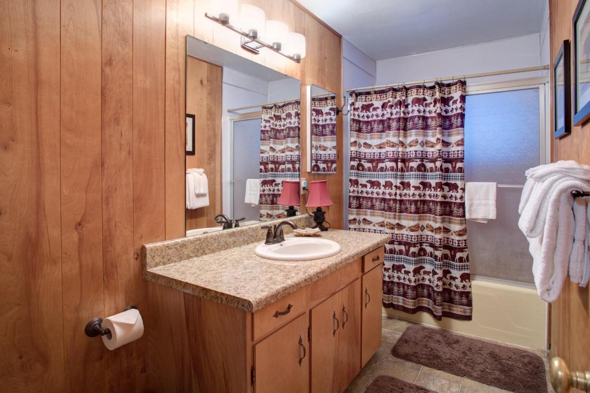 4 Pine Creek Cabin - Housity