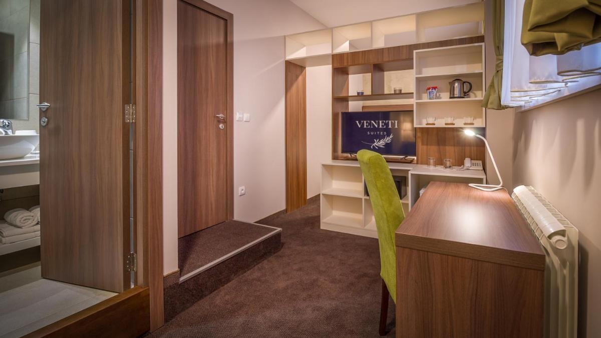 Veneti Suites - Housity