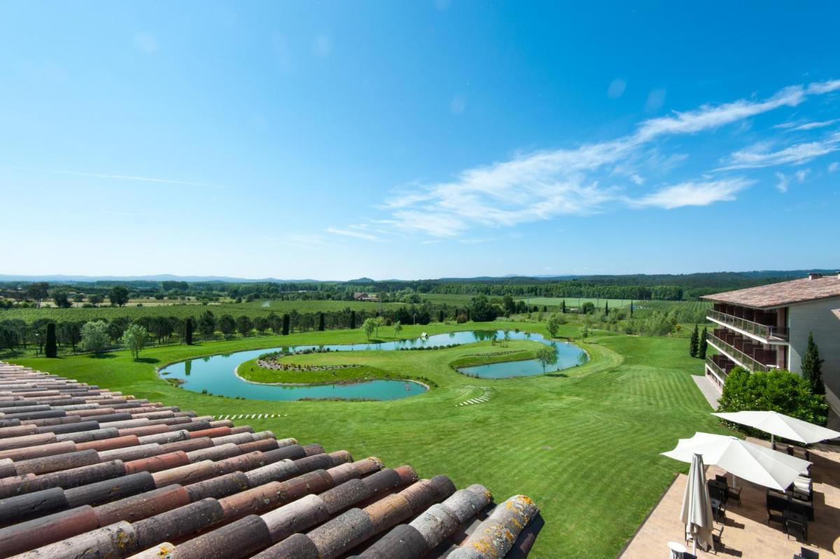 Hotel Mas Solà - Housity