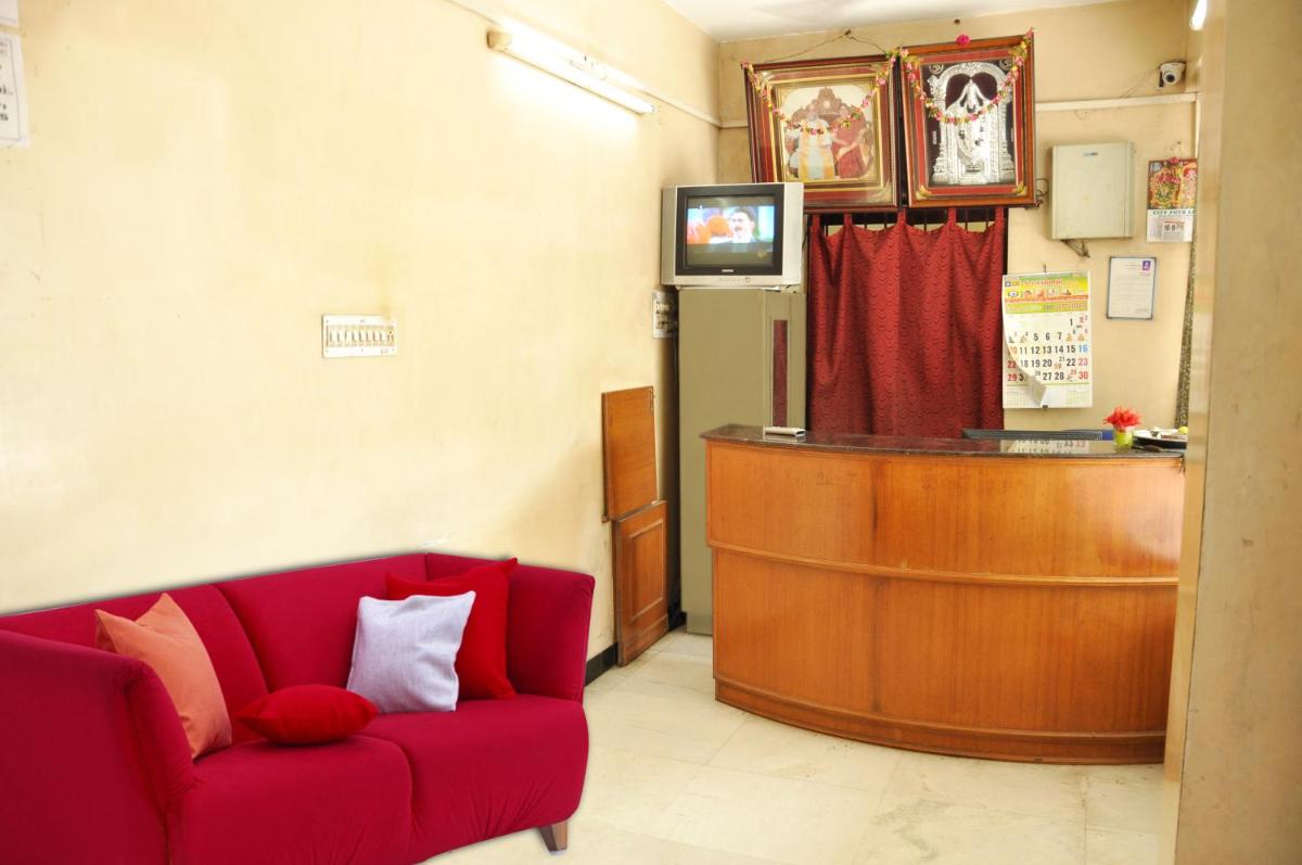 Hotel Priya Towers - Housity