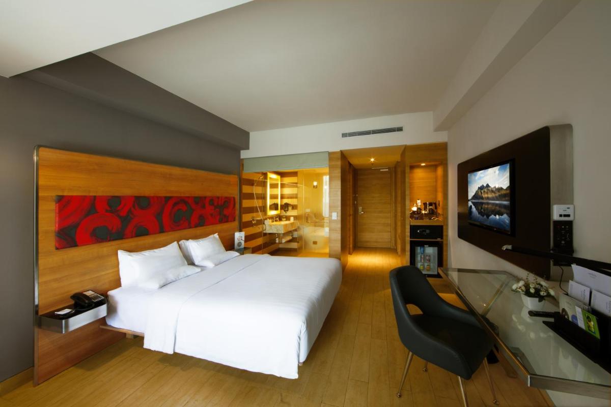 Novotel Pekanbaru - Housity