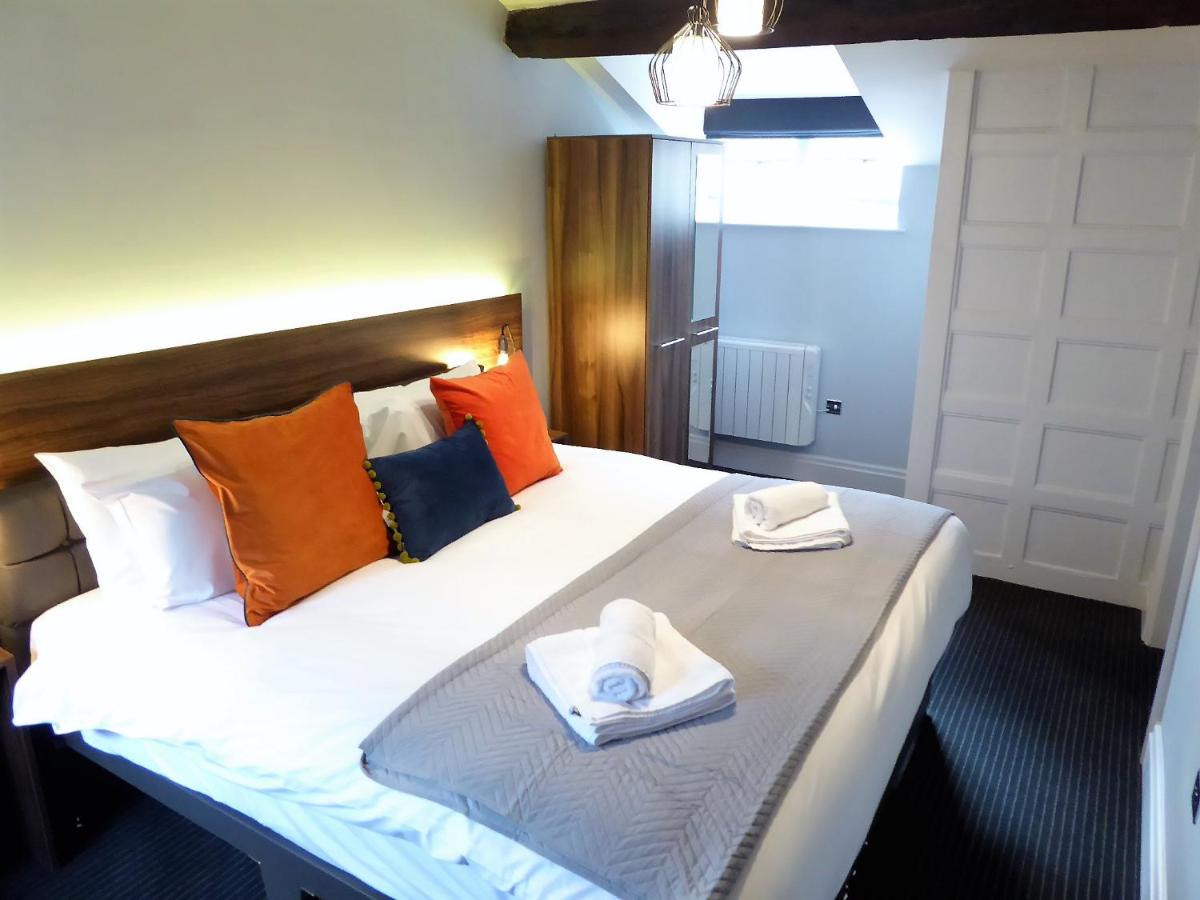 The Smeaton at Claremont Apartments - Hizvo