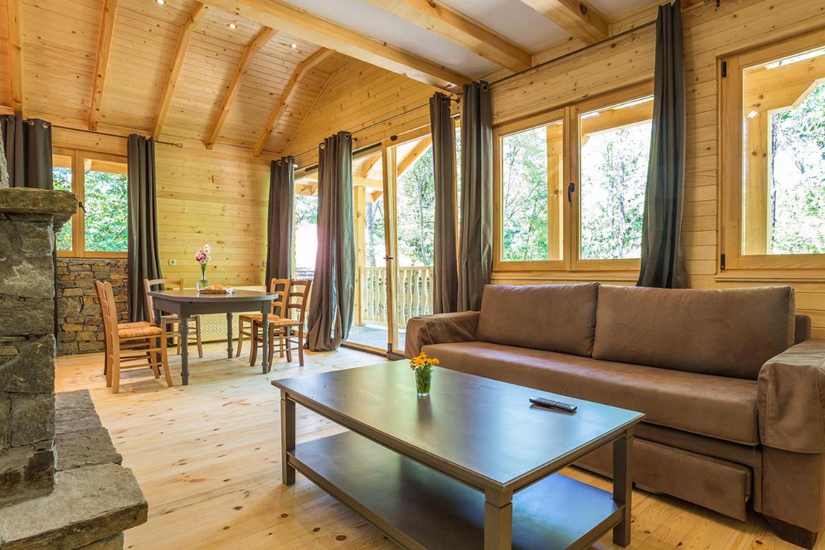 Garmen Hills Guest Houses - Hizvo