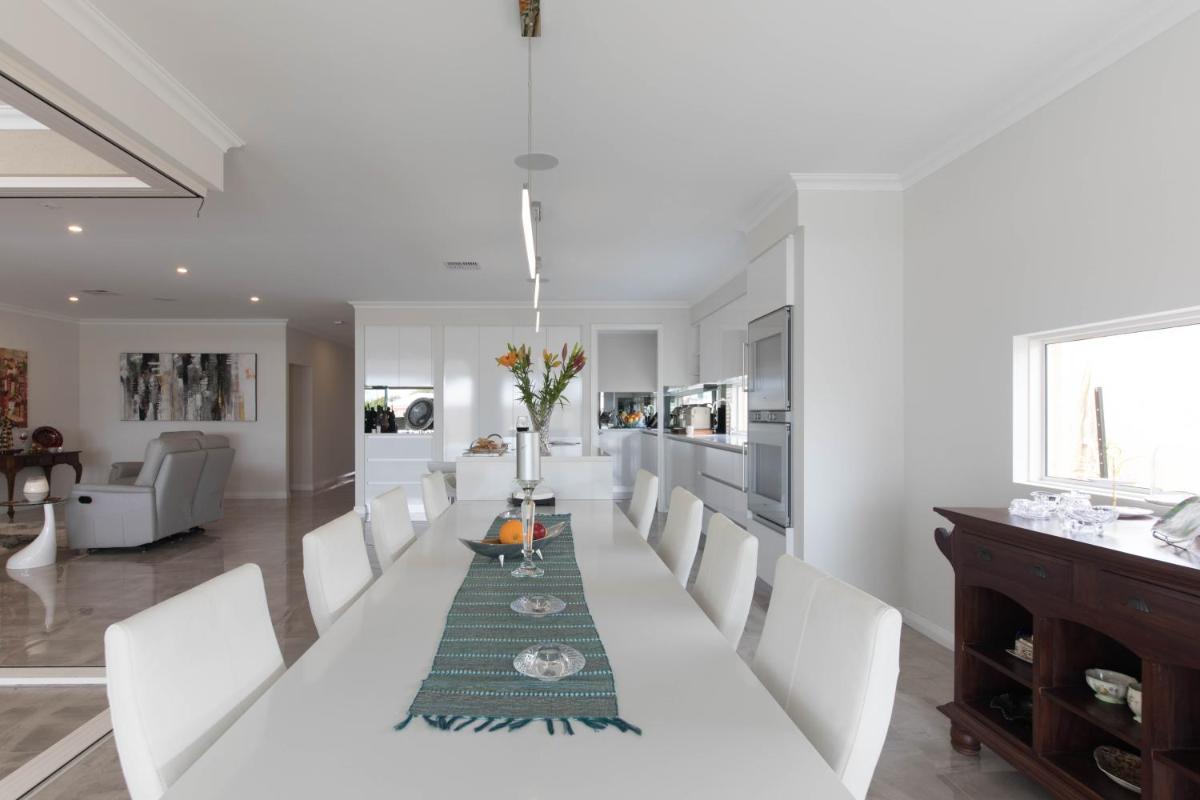 Epsom on Swan Bed & Breakfast - Housity