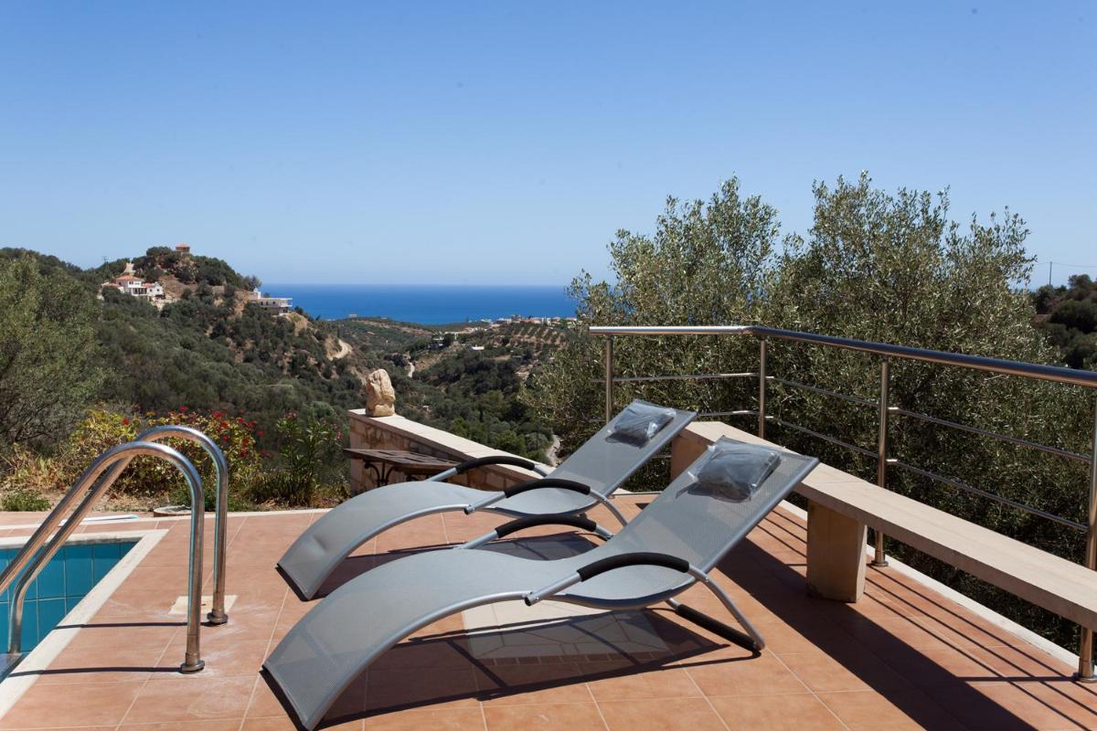 Bio Energy Villa Antonis - Housity