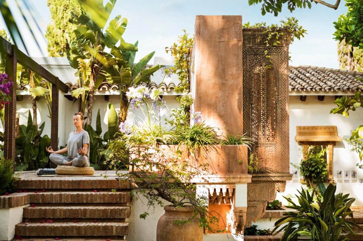 Jardín al aire libre en Marbella Club Hotel · Golf Resort & Spa