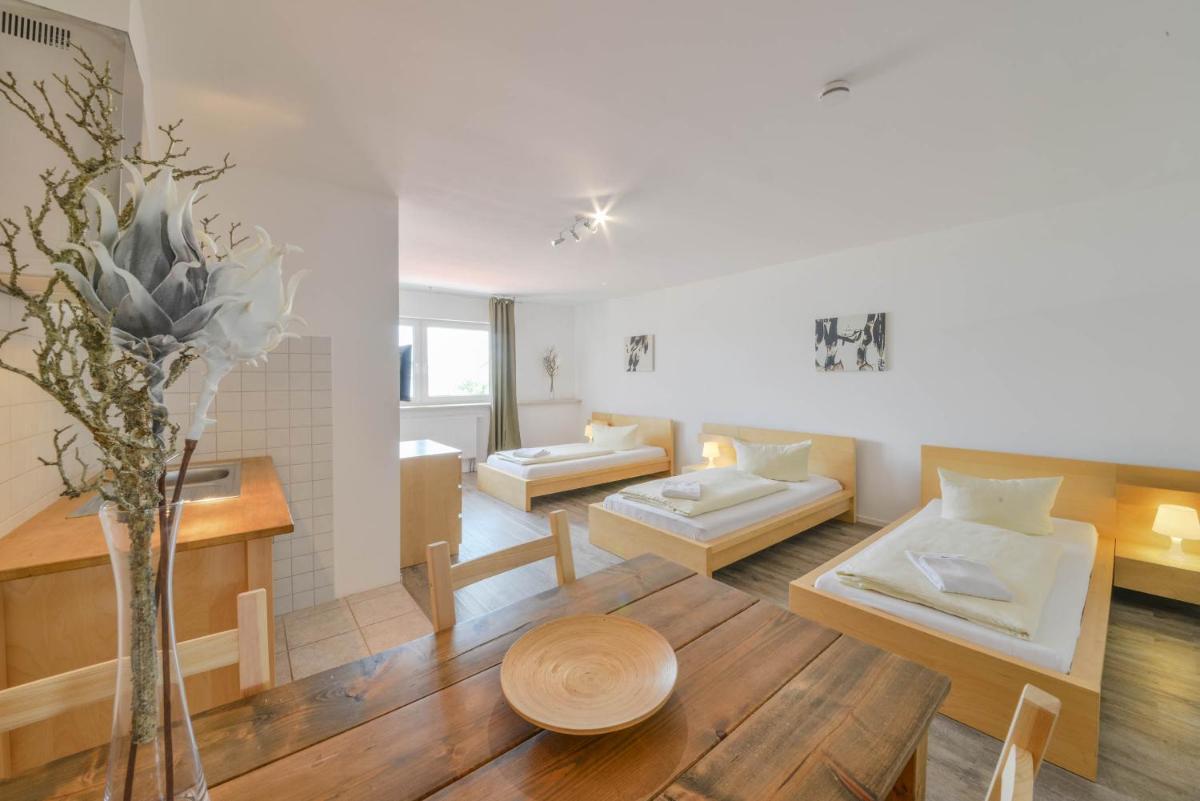 Pension Wess - Housity