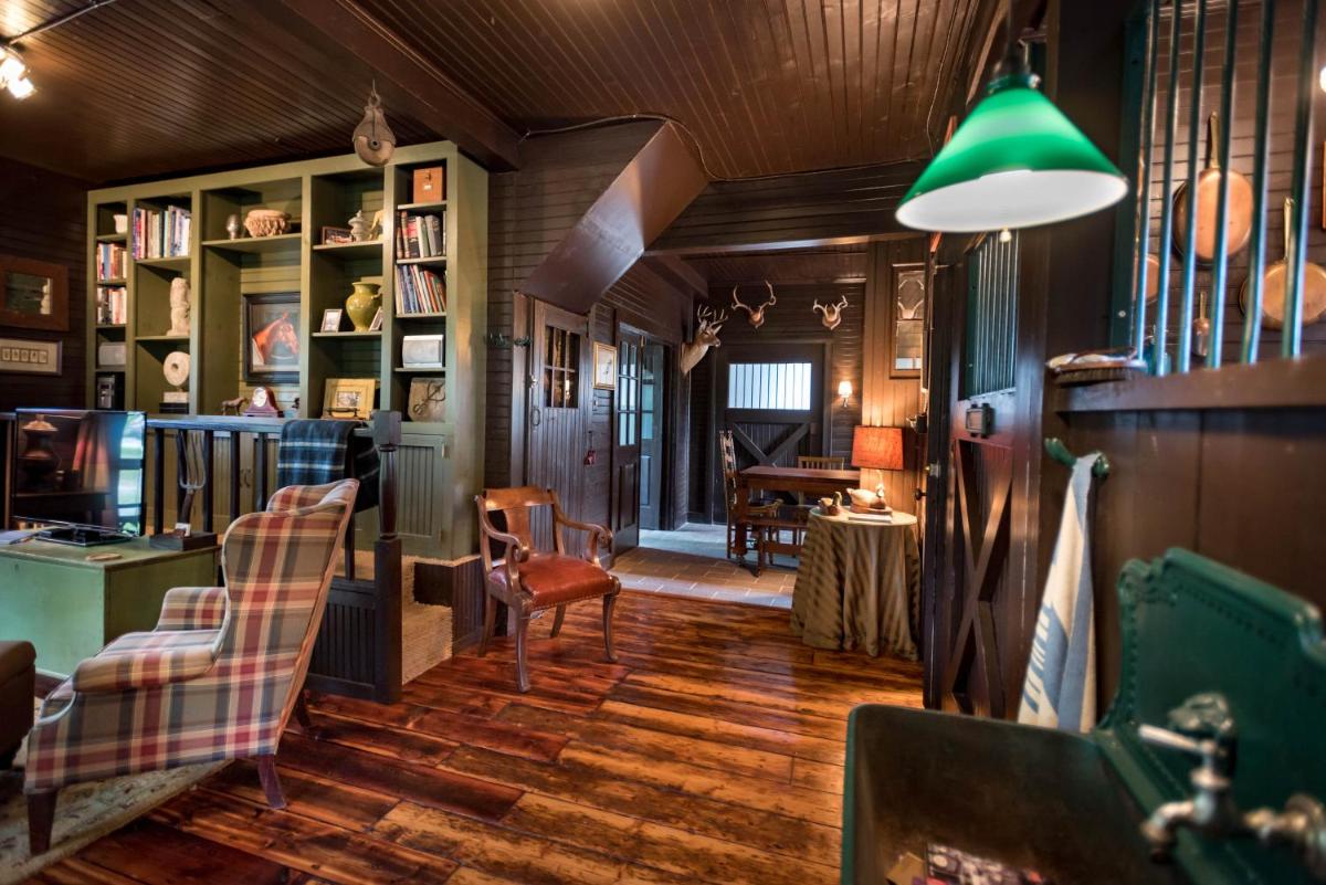 The Stables - Housity