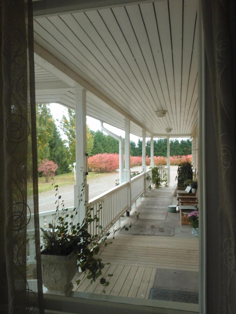 Majatalo Myötätuuli - Housity