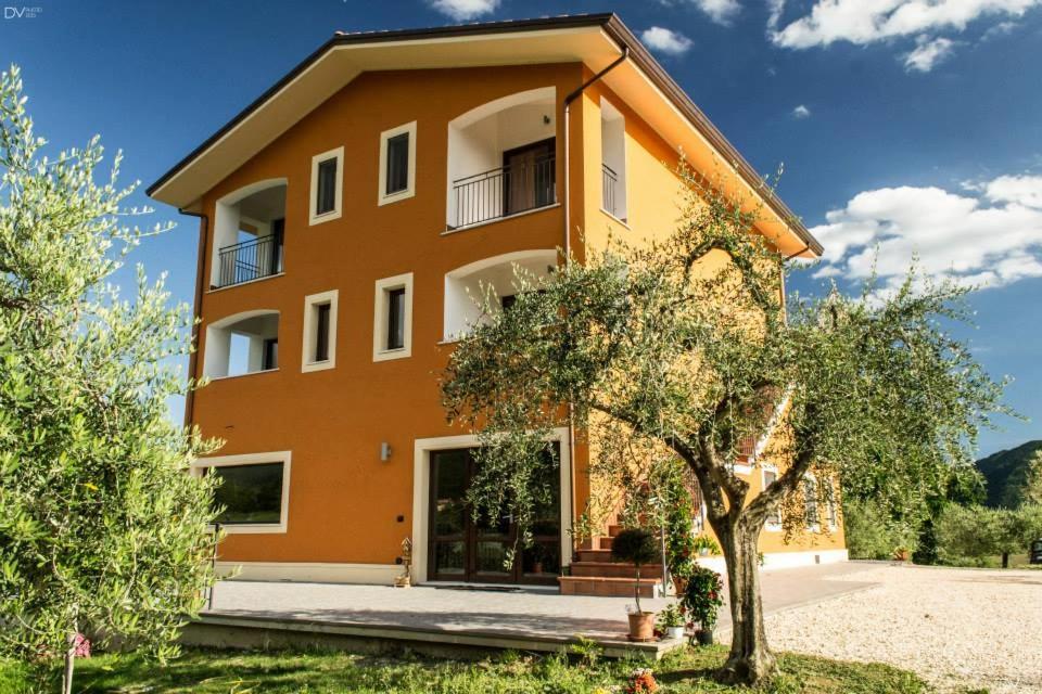 Santa Giusta - Housity