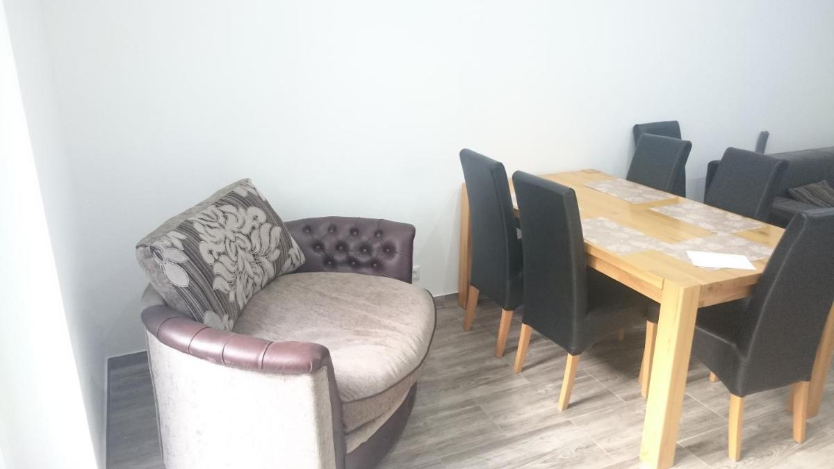 AVI City Apartments GoodHouse - Housity