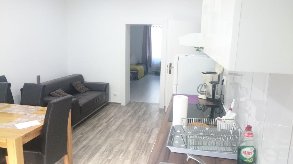 AVI City Apartments GoodHouse - Housity