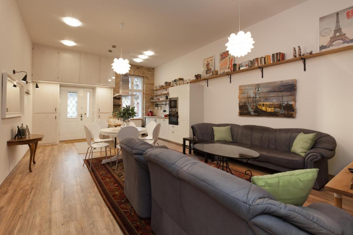 Suitetrails - Annie's 3 bed and 3 bathroom apartment