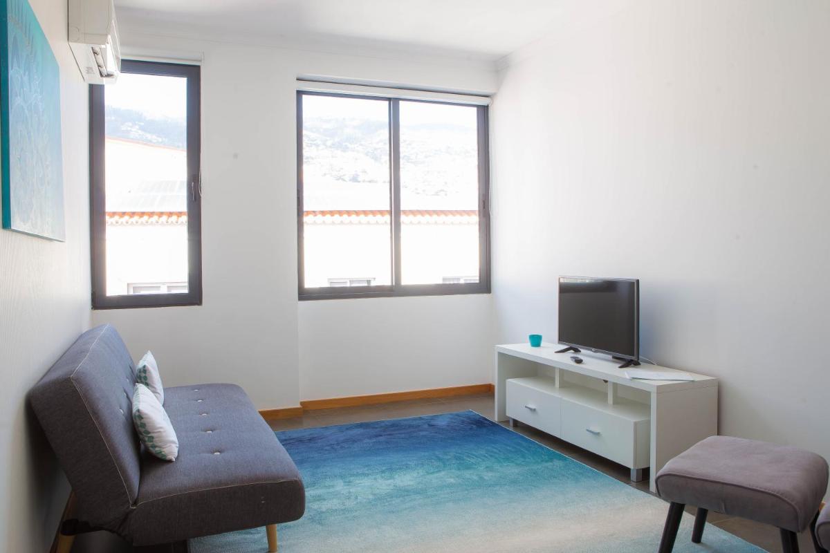 Five Design Rooftop by Storytellers - Housity