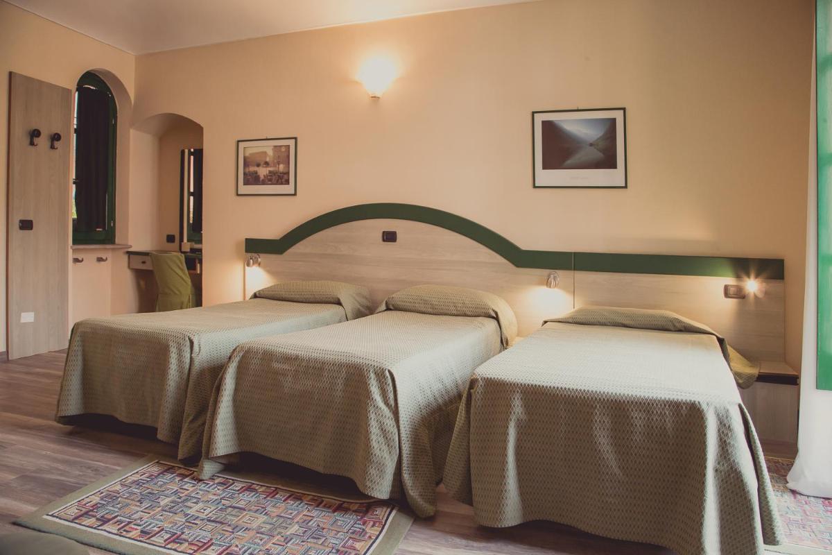 Hotel Rainero - Housity