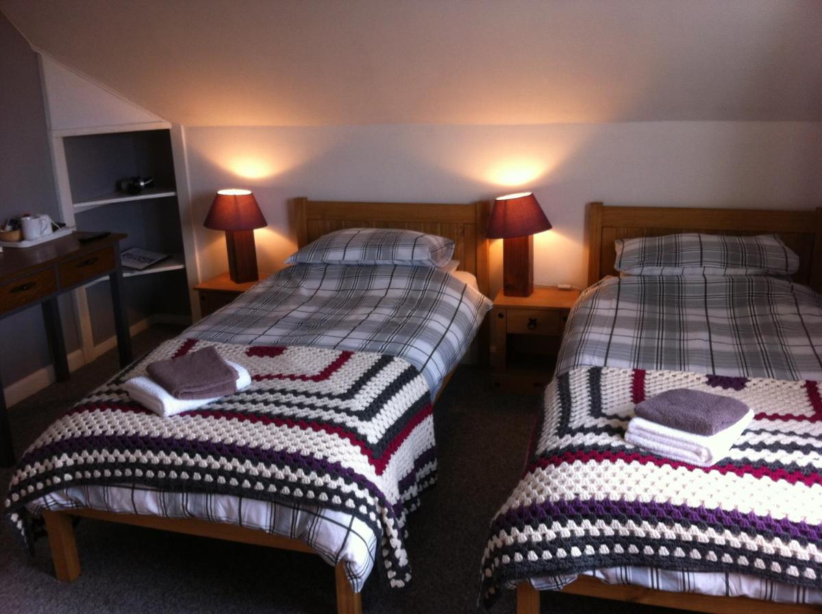 The Whitehouse - Housity