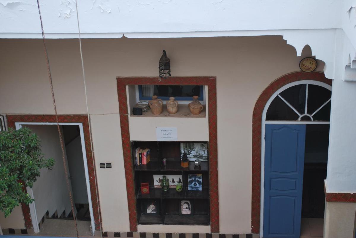 Riad Azalia - Housity