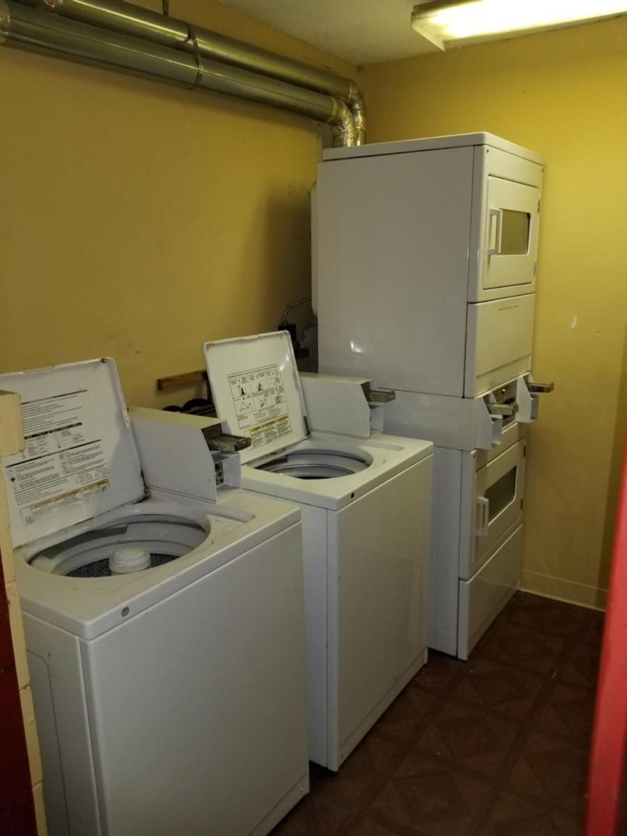 Econo Inn - Ormond Beach - Housity