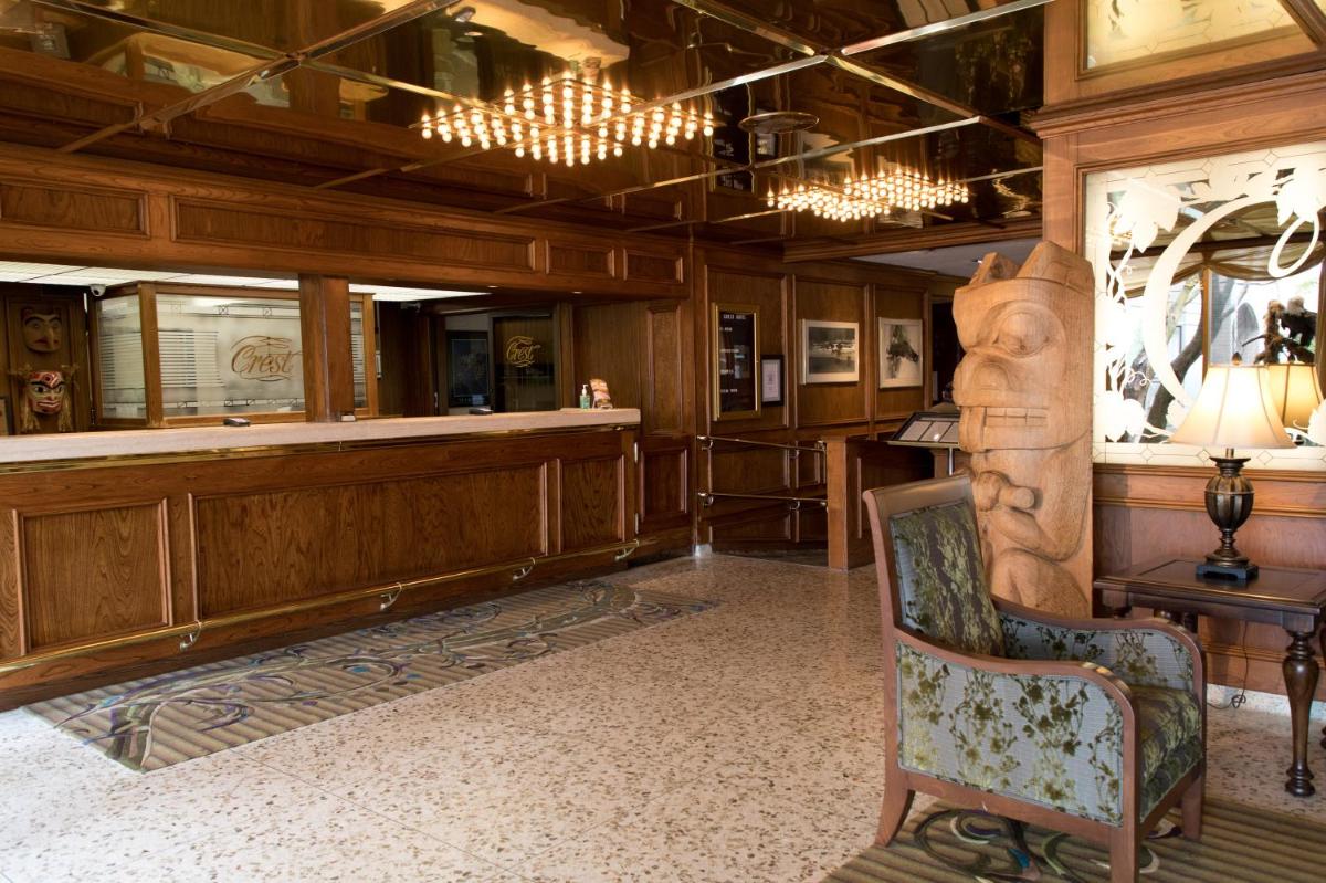 Crest Hotel - Housity