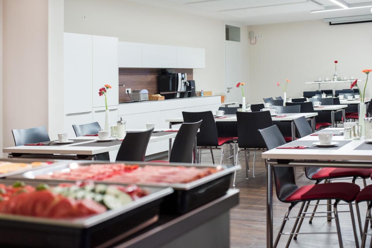 Best Motel - Housity