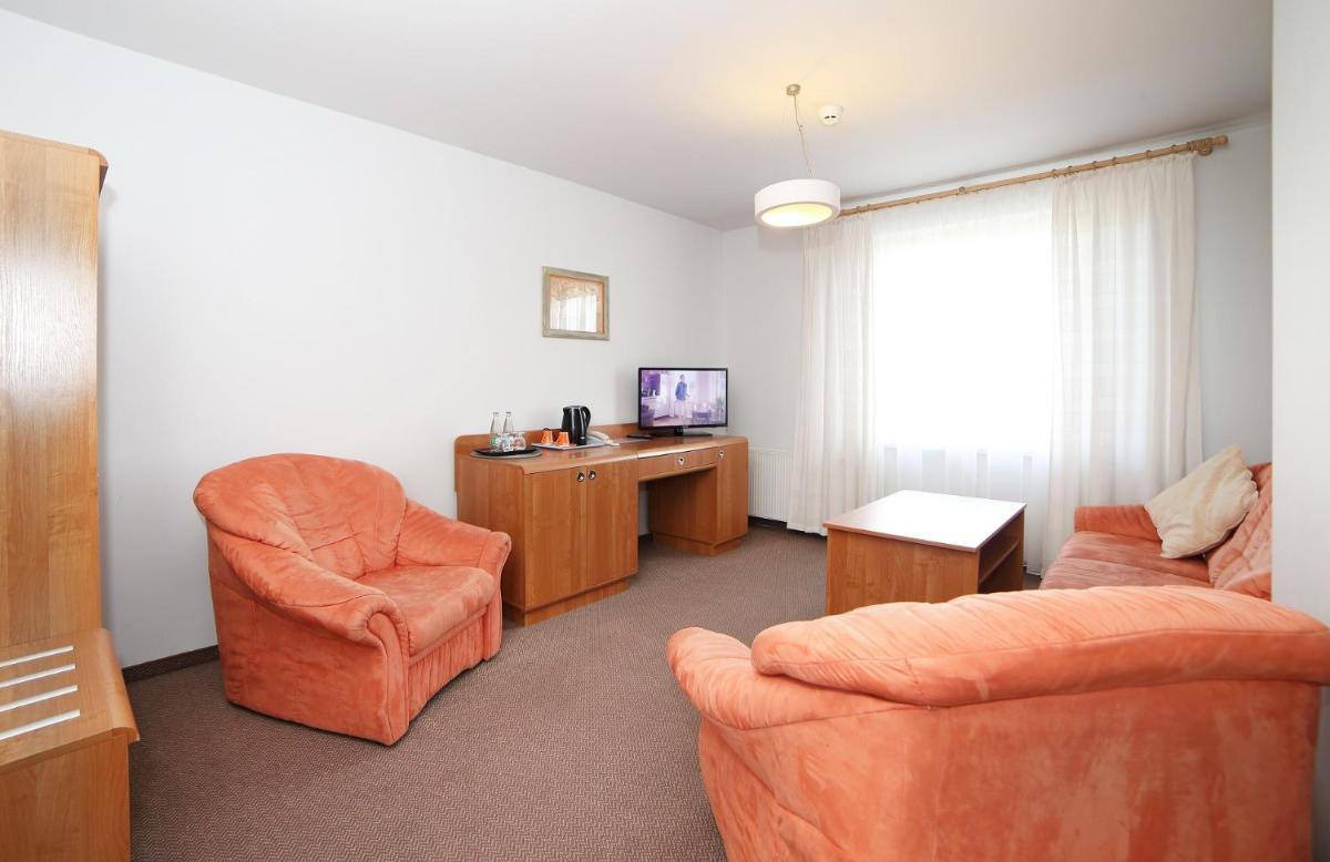 Hotel i Restauracja ABIS - Housity