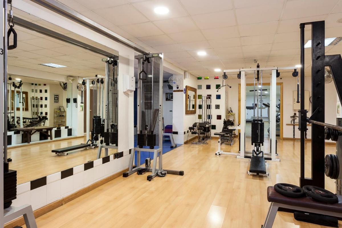 Gimnasio o instalaciones de fitness de Hotel Araxa - Adults Only