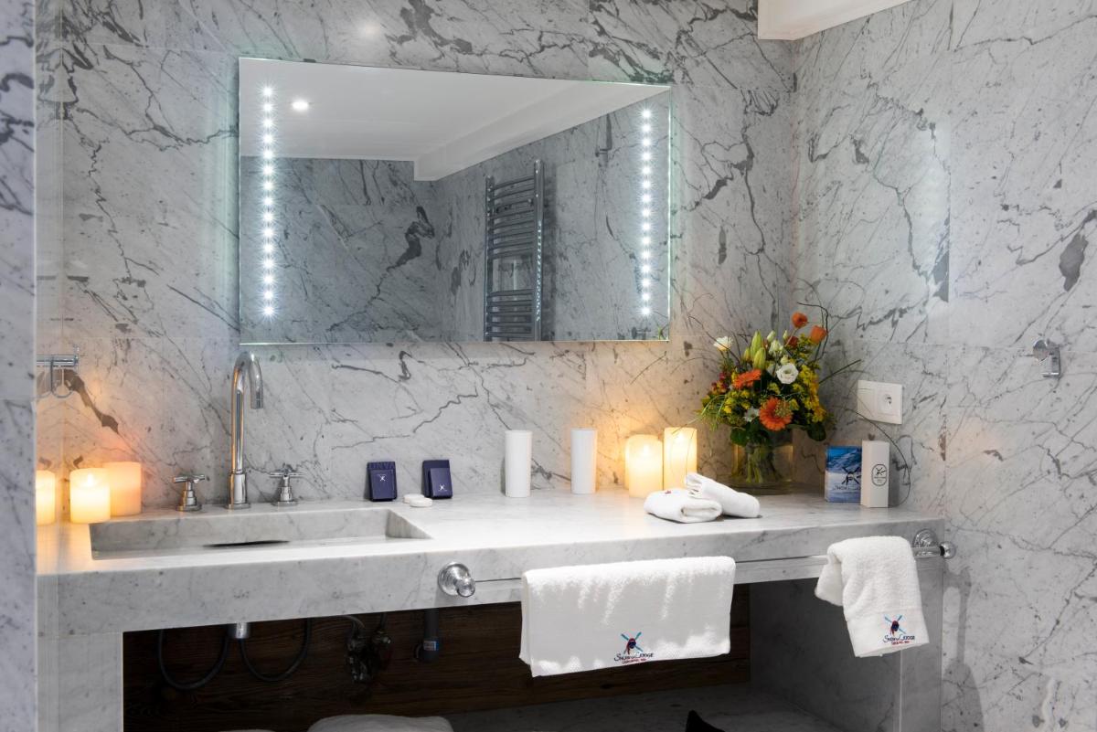 Salle de bains dans l'établissement Snow Lodge Hotel Courchevel 1850