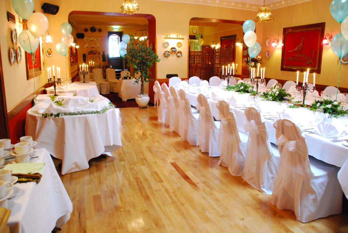 O'Shea's Hotel - Housity