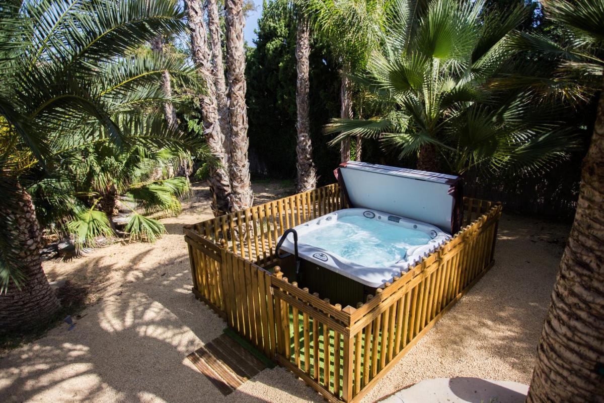 Apartamentos El Palmeral de Madaria - Housity