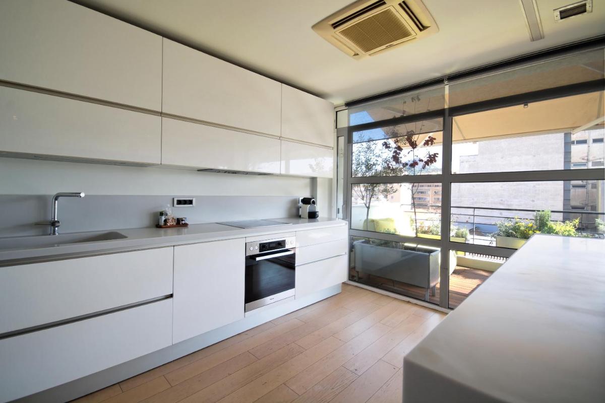 Hidesign Athens Art Loft Penthouse Acropolis View - Housity