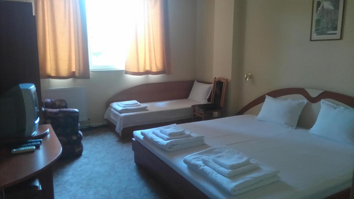 Family Hotel Familya - Housity